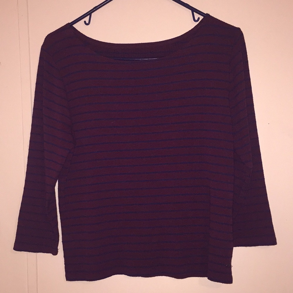 American Eagle maroon and black stripped shirt.